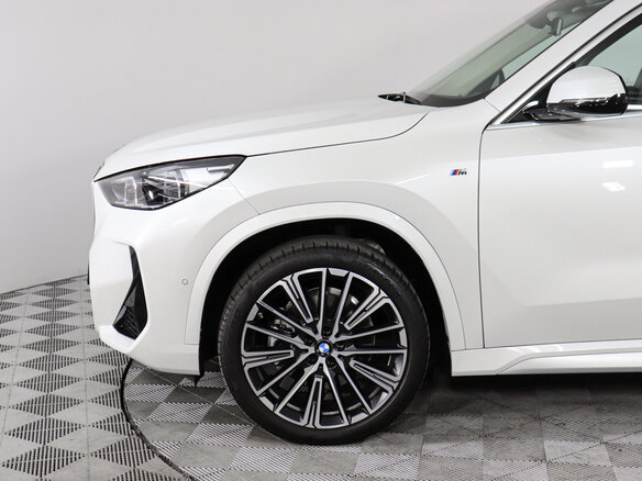 2025 BMW X1 25Li xDrive III (U11/U12), белый - вид 9