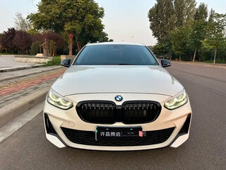2022 BMW 1 серии 120i III (F52) Рестайлинг, белый, 1650005 рублей, вид 2