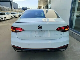 2023 Volkswagen Lavida III Рестайлинг, белый, 1250000 рублей, вид 5