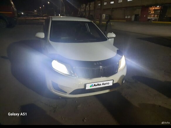 2014 Kia Rio III, белый, 820000 рублей - вид 6