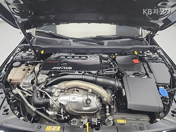 2022 Mercedes-Benz A-Класс 180 IV (W177) Рестайлинг, чёрный - вид 4