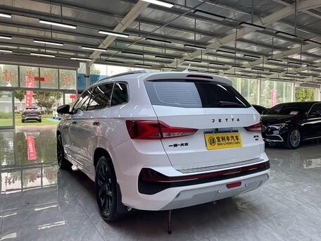 2025 Jetta VS7 I Рестайлинг 2, белый, 1950000 рублей, вид 4