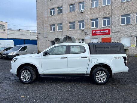 2026 Isuzu D-MAX, белый, 5220120 рублей, вид 3