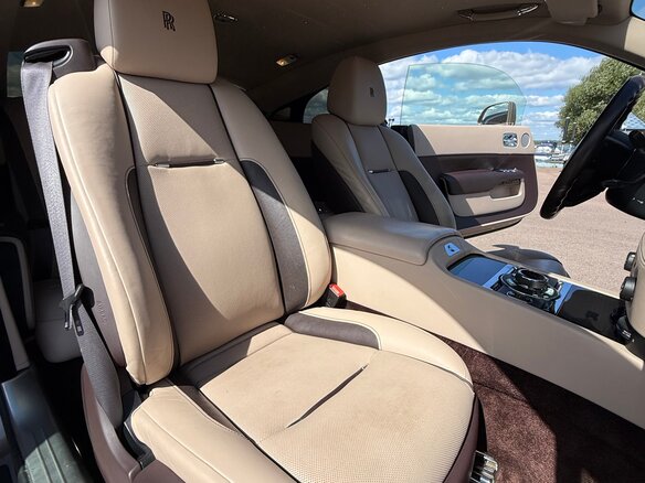 2019 Rolls-Royce Wraith, золотистый, 22000000 рублей - вид 11