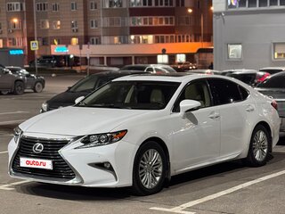 2016 Lexus ES 200 VI Рестайлинг, белый, 1900000 рублей, вид 1