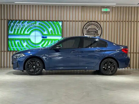 2022 BMW 1 серии 120i III (F52) Рестайлинг, синий, 1650000 рублей, вид 3