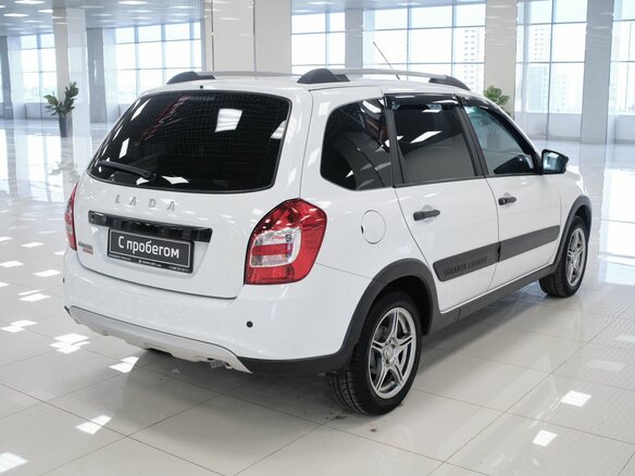 2023 Lada (ВАЗ) Granta Cross I Рестайлинг, белый, 779000 рублей - вид 1