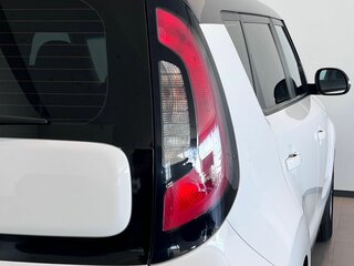 2018 Kia Soul II Рестайлинг, белый, 1590000 рублей, вид 5