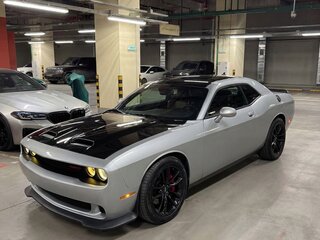 2019 Dodge Challenger III Рестайлинг 2, серый, 4490000 рублей, вид 4
