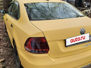 2018 Volkswagen Polo V Рестайлинг, жёлтый, 800000 рублей, вид 5