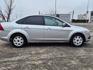 2008 Ford Focus II Рестайлинг, серебристый, 550000 рублей, вид 3