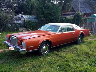 1974 Lincoln Continental V, красный, 3800000 рублей, вид 1