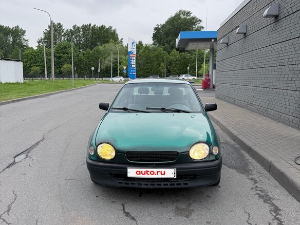 1999 Toyota Corolla VIII (E110), зелёный, 220000 рублей - вид 1