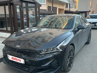2021 Kia K5 III, чёрный, 1400000 рублей, вид 1