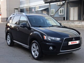 2010 Mitsubishi Outlander II Рестайлинг, чёрный, 1270000 рублей, вид 3