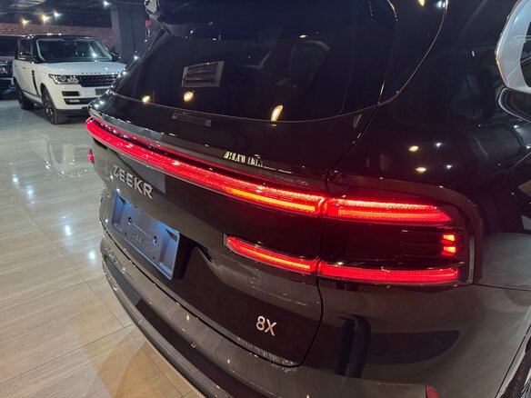 2026 Zeekr 8X 55 kWh, чёрный, 11200000 рублей - вид 20