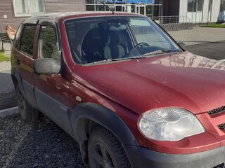 2011 Chevrolet Niva I Рестайлинг, красный, 550000 рублей, вид 2
