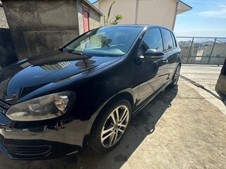 2011 Volkswagen Golf VI, чёрный, 1000000 рублей, вид 2