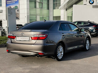 2015 Toyota Camry VII (XV50) Рестайлинг, серый, 1868000 рублей, вид 5