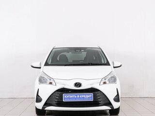 2019 Toyota Vitz III (XP130) Рестайлинг 2, белый, 999000 рублей, вид 2