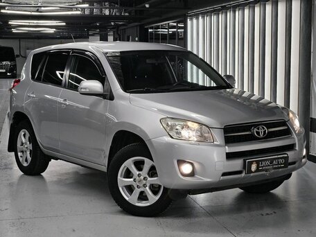 Toyota RAV4 III (XA30)