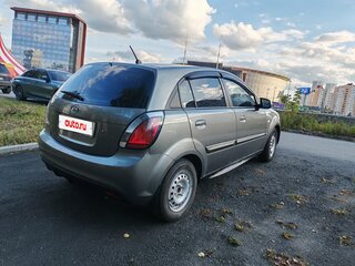 2011 Kia Rio II Рестайлинг, серебристый, 480000 рублей, вид 4