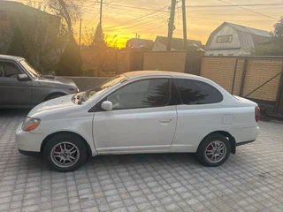 2000 Toyota Echo, белый, 405000 рублей, вид 2