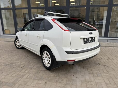2006 Ford Focus II, белый, 310000 рублей, вид 2
