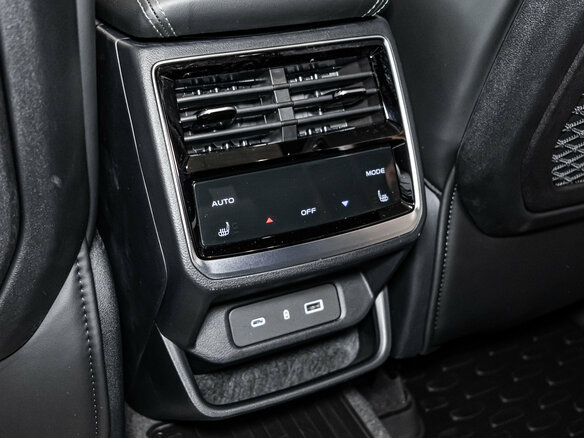 2026 Geely Monjaro I, серый, 4954990 рублей - вид 29