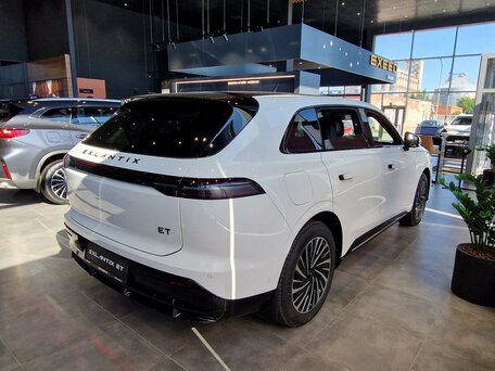 2026 Esteo Exlantix ET8, бежевый, 6522590 рублей, вид 5