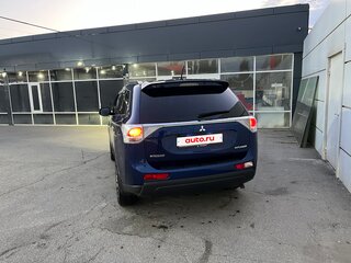 2013 Mitsubishi Outlander III, синий, 1370000 рублей, вид 5