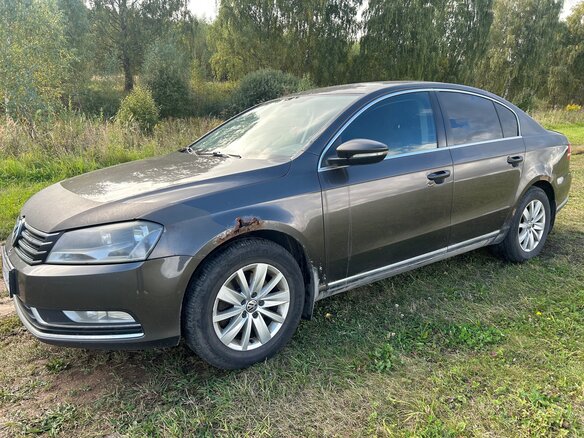 2012 Volkswagen Passat B7, коричневый, 700000 рублей