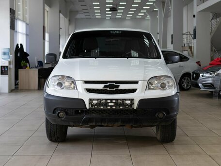 2014 Chevrolet Niva I Рестайлинг, белый, 500000 рублей, вид 2