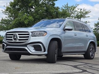2025 Mercedes-Benz GLS 450 II (X167) Рестайлинг, серебристый, 12718000 рублей, вид 3