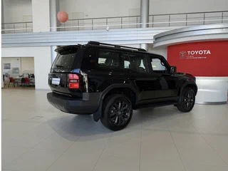 2026 Toyota Land Cruiser Prado 250 Series, чёрный, 12100000 рублей, вид 4