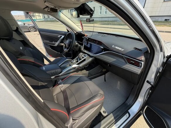 2023 Geely Atlas Pro, серый, 2900000 рублей - вид 9
