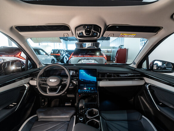 2026 Geely Atlas II, чёрный - вид 6