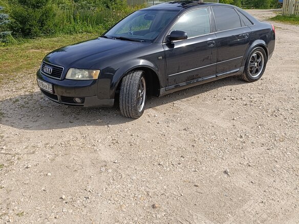 2002 Audi A4 II (B6), чёрный