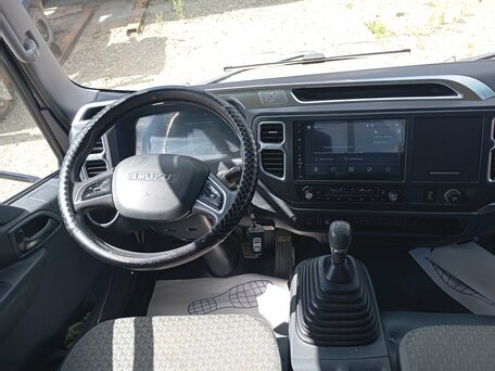 2024 Isuzu Elf (N-series), белый, 3851000 рублей, вид 5