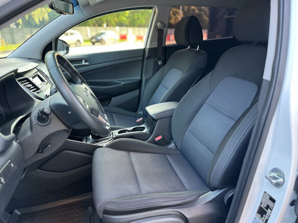 2017 Hyundai Tucson III, белый, 1850000 рублей - вид 22