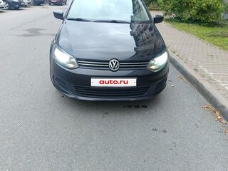 2014 Volkswagen Polo V, чёрный, 650000 рублей, вид 2