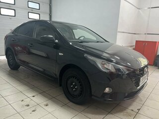 2022 Hyundai Solaris II Рестайлинг, чёрный, 1580000 рублей, вид 3