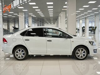 2019 Volkswagen Polo V Рестайлинг, белый, 749000 рублей, вид 5