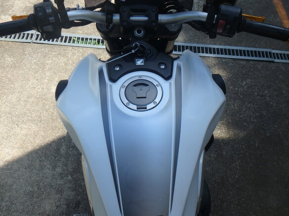 2020 Honda CB 1000R, белый, 1050000 рублей - вид 17