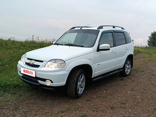 2015 Chevrolet Niva I Рестайлинг, белый, 800000 рублей, вид 1