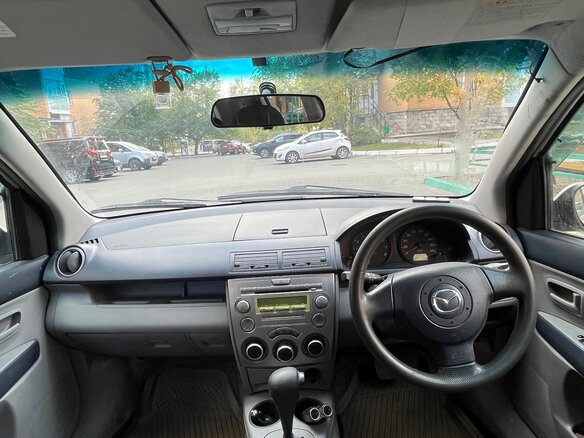 2005 Mazda Demio II (DY), серый, 135000 рублей - вид 4