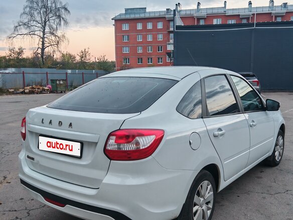 2023 Lada (ВАЗ) Granta I Рестайлинг, белый, 749000 рублей - вид 4