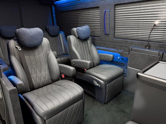 2025 Mercedes-Benz Sprinter, чёрный, 31990000 рублей - вид 6
