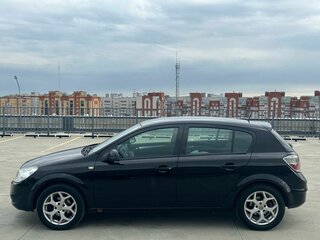 2011 Opel Astra H Рестайлинг, чёрный, 440000 рублей, вид 2