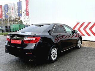 2013 Toyota Camry VII (XV50), чёрный, 1700000 рублей, вид 5